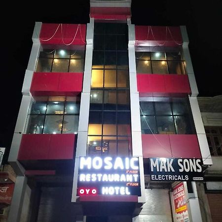 Oyo Mosaic Hotel And Restaurant Gonda Εξωτερικό φωτογραφία