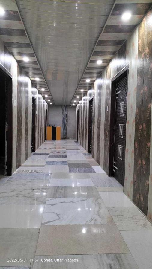 Oyo Mosaic Hotel And Restaurant Gonda Εξωτερικό φωτογραφία
