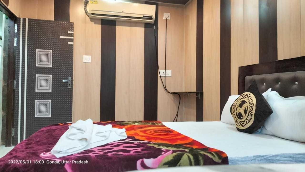 Oyo Mosaic Hotel And Restaurant Gonda Εξωτερικό φωτογραφία