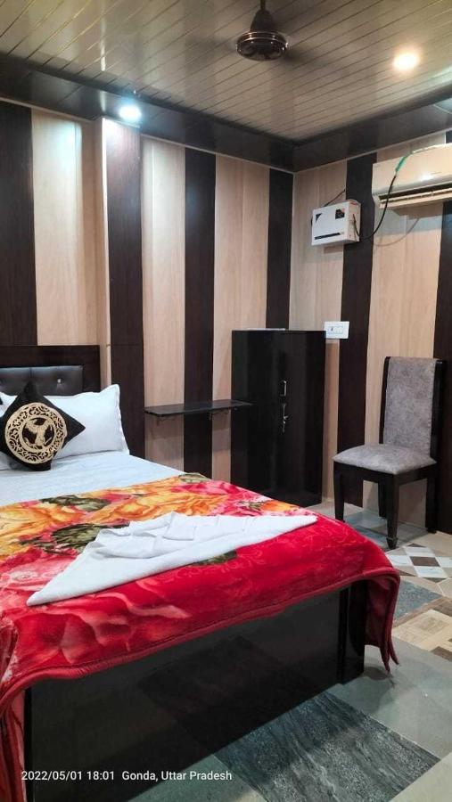 Oyo Mosaic Hotel And Restaurant Gonda Εξωτερικό φωτογραφία