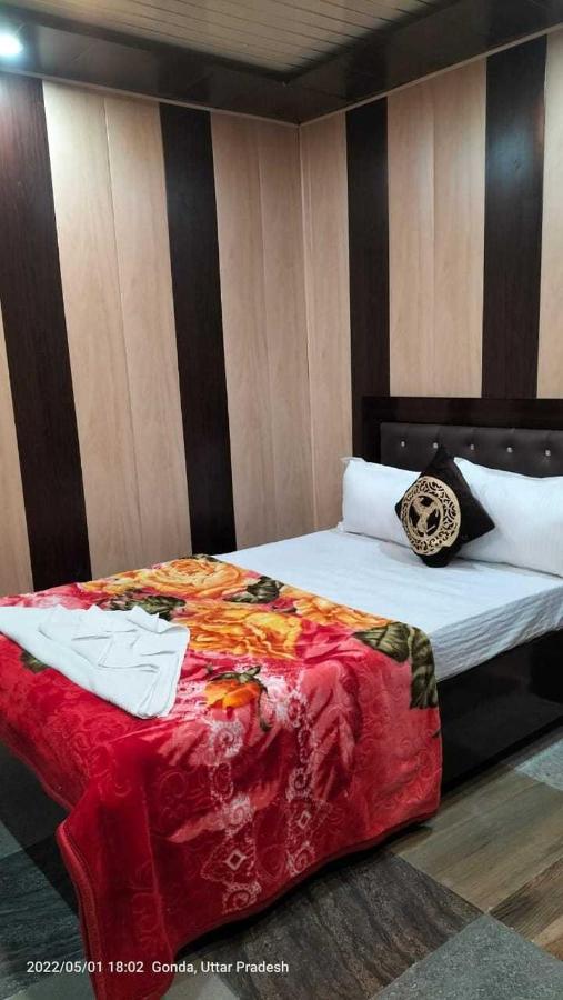 Oyo Mosaic Hotel And Restaurant Gonda Εξωτερικό φωτογραφία